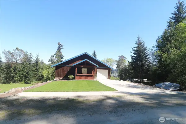207 Triangle Cove Lane, Camano Island, WA 98282