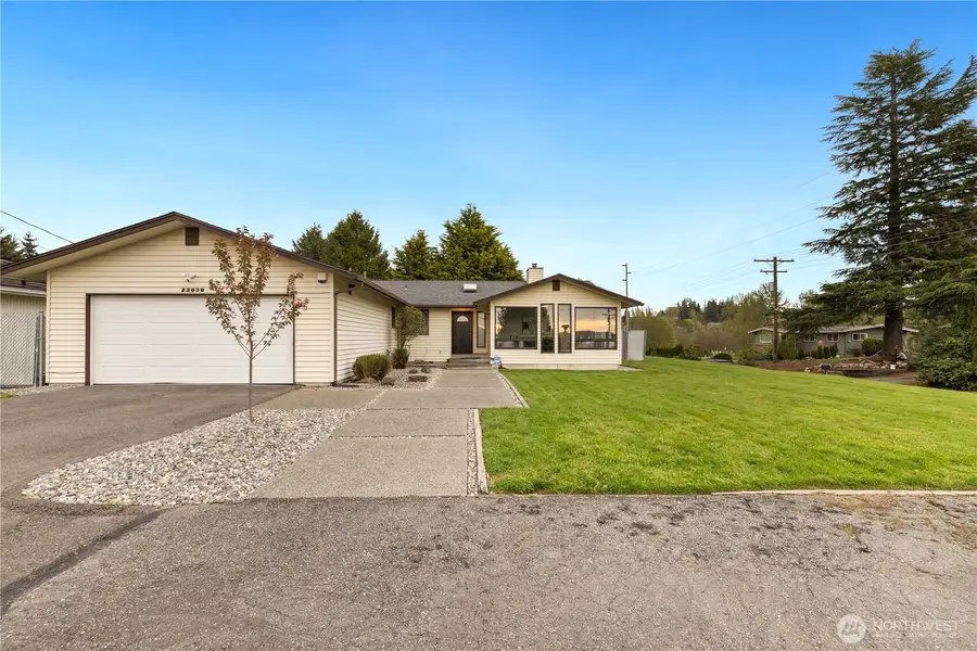 22038 11th Avenue S, Des Moines, WA 98198 - #2