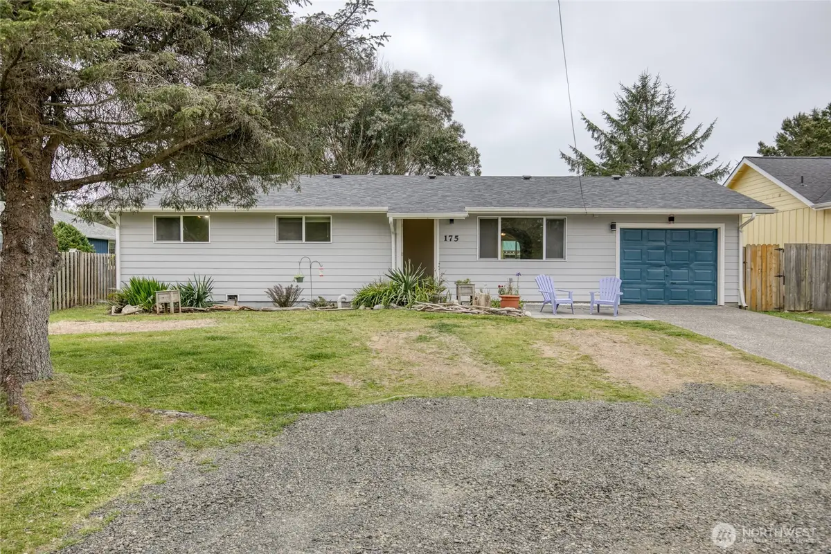 175 Jib Street Nw, Ocean Shores, WA 98569 - #1