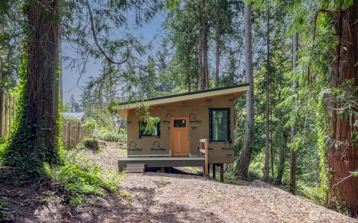 9263 NE Spruce Avenue, Indianola, WA 98342 - #1