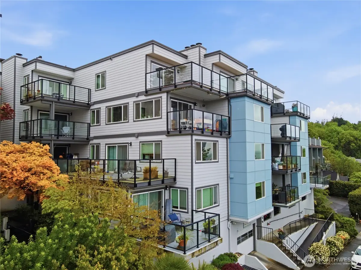 2040 13th Avenue W, Seattle, WA 98119 - #1