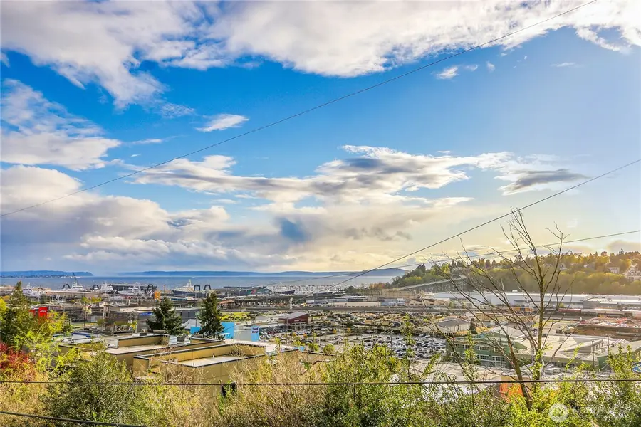 2040 13th Avenue W, Seattle, WA 98119 - #2