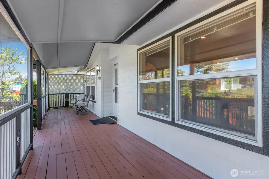 17710 Albany Street Sw, Rochester, WA 98579 - #2