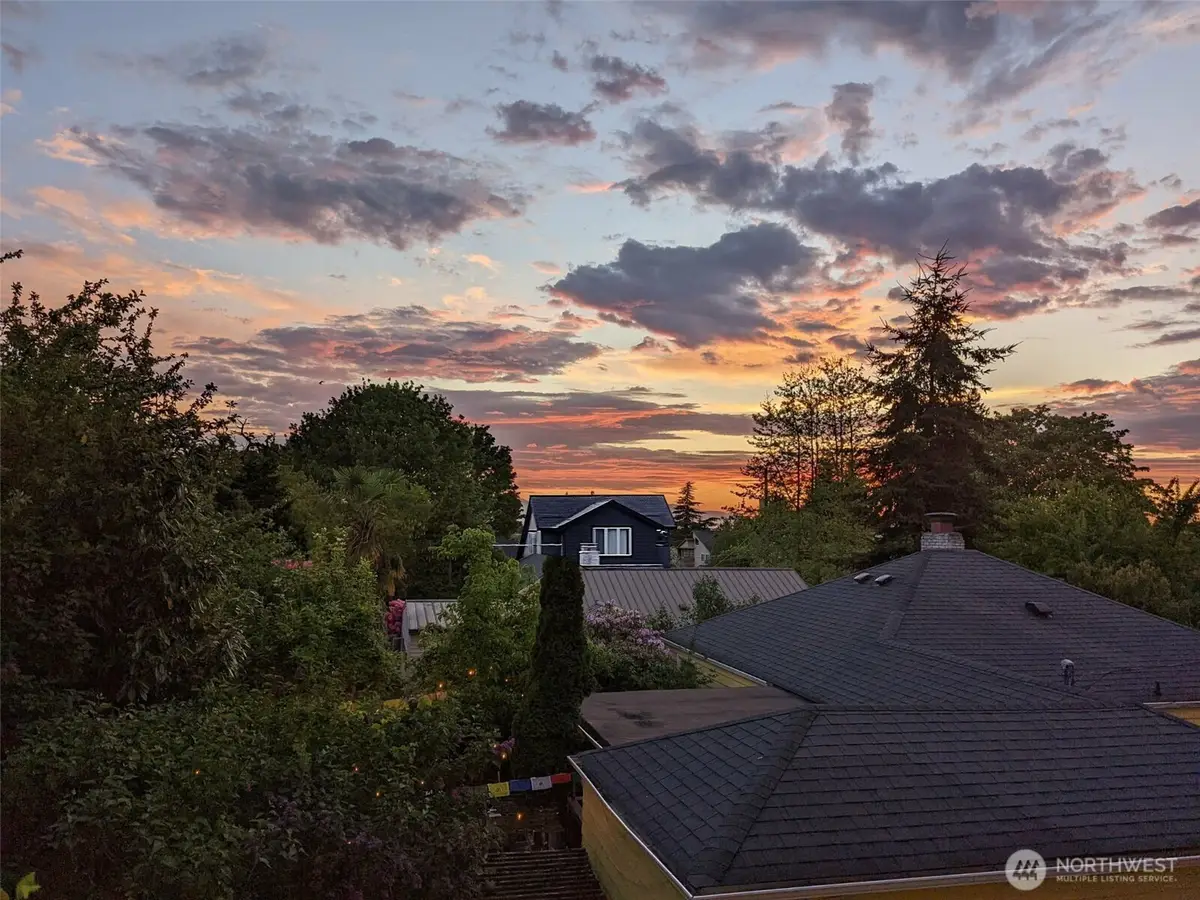 135 N 105th Street #103, Seattle, WA 98133 - #1