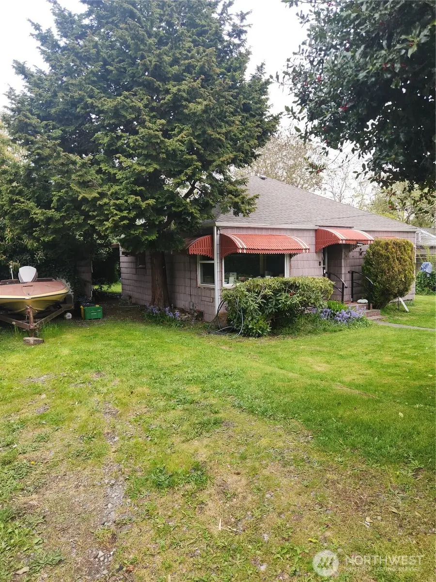 3740 S 142nd Street, Tukwila, WA 98168 - #3