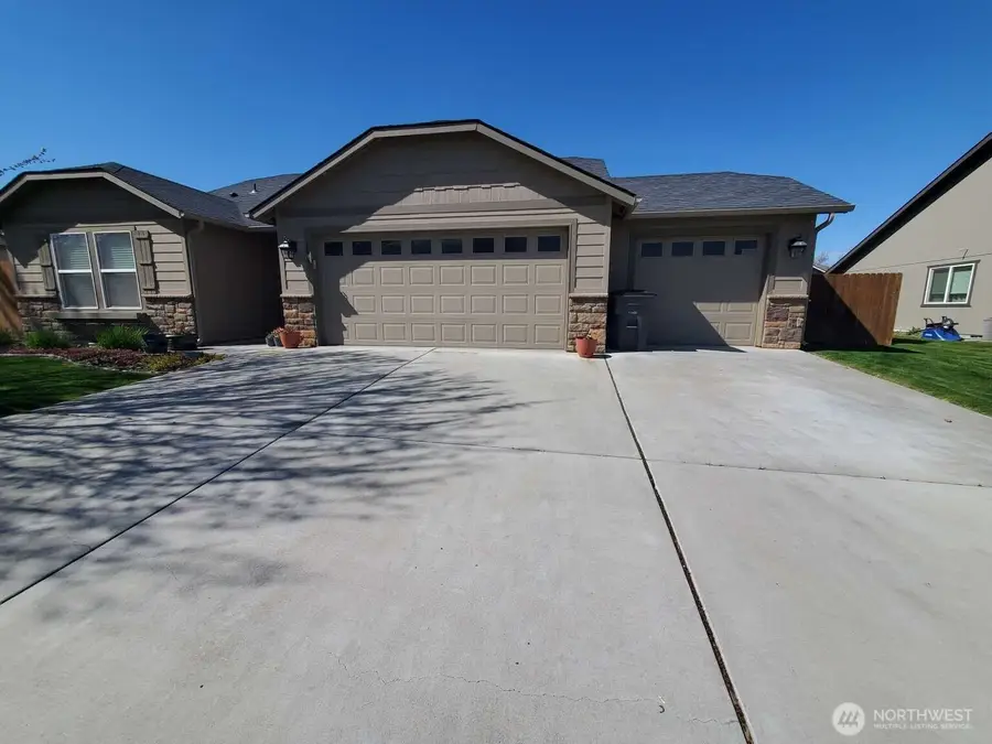 192 S Osborne Street, Kennewick, WA 99336 - #3