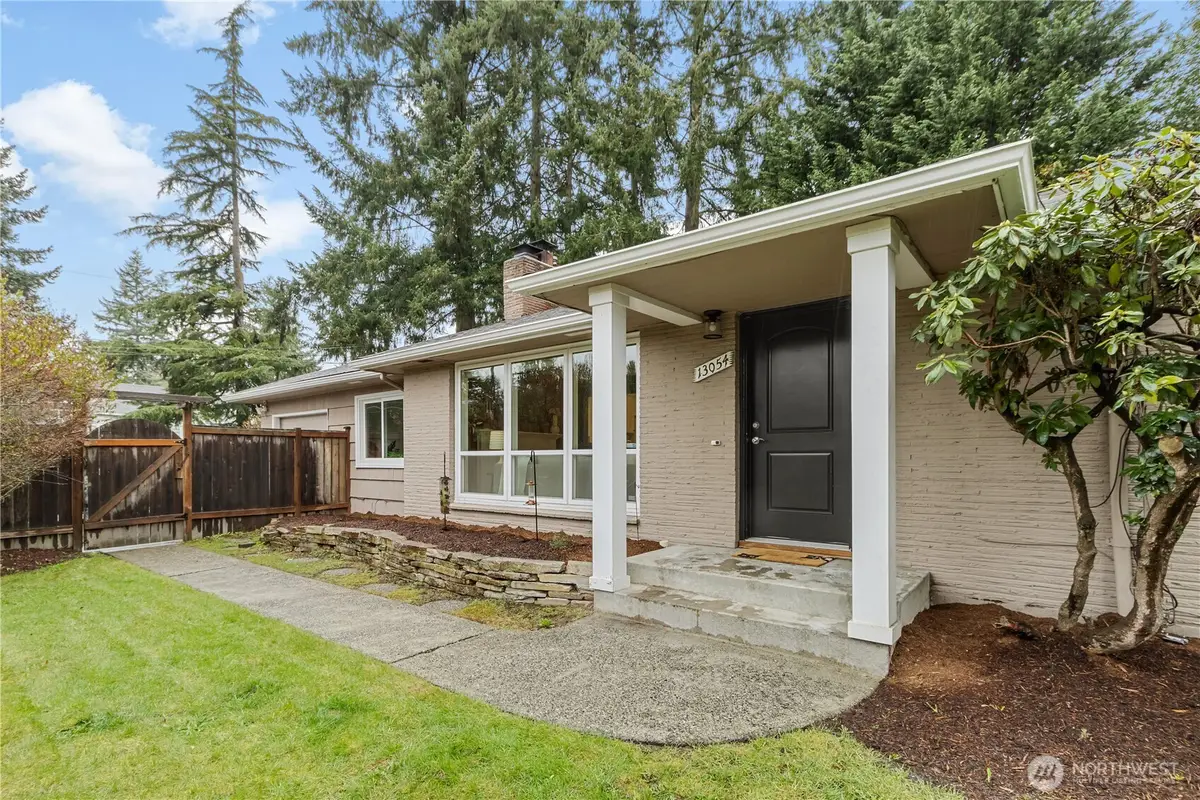 13054 30th Avenue Ne, Seattle, WA 98125 - #1