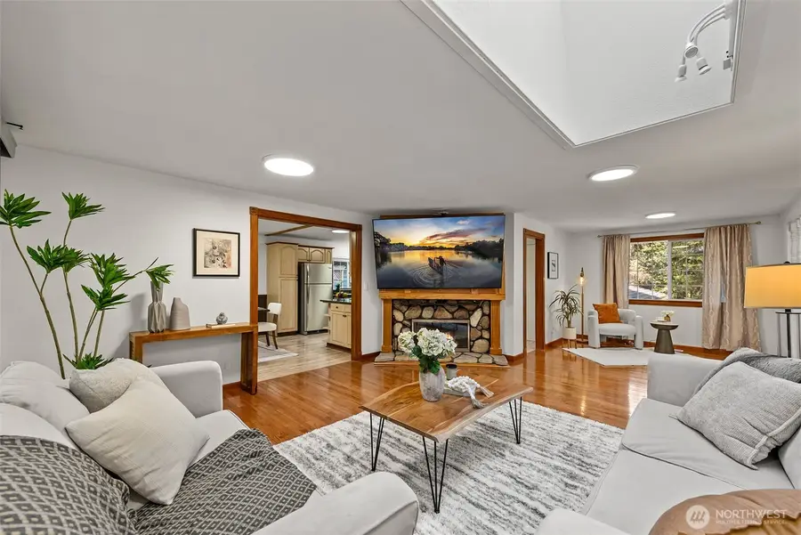 8215 172nd Avenue Ne, Redmond, WA 98052 - #2