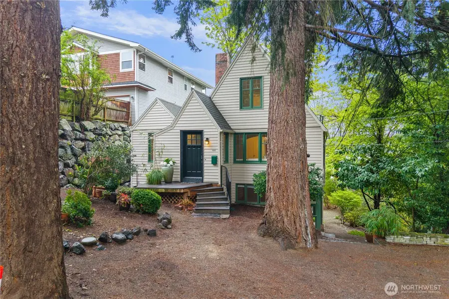 421 N 40th Street, Seattle, WA 98103 - #2
