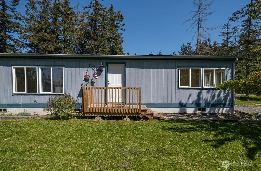 1090 Paul Avenue, Oak Harbor, WA 98277 - #1