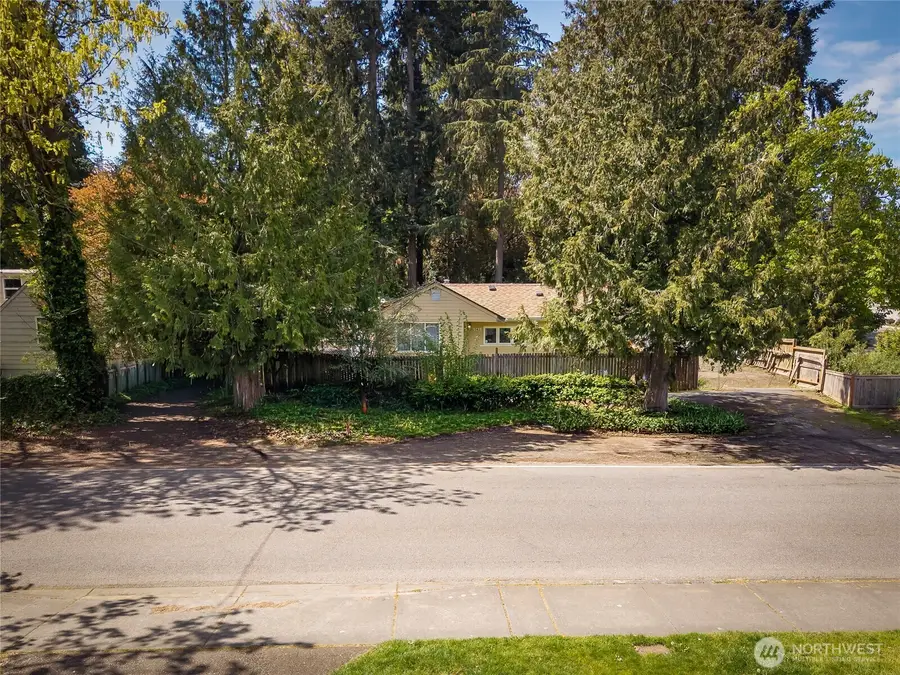 17427 10th Avenue Ne, Shoreline, WA 98155 - #2