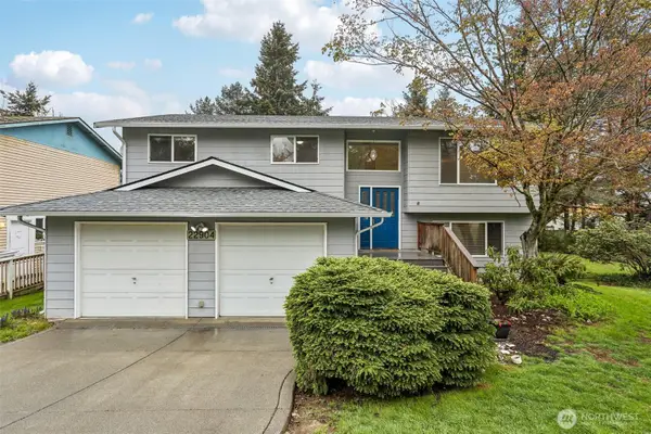 22904 41st Place Sw, Mountlake Terrace, WA 98043
