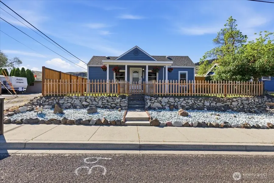311 Federal Avenue, Grand Coulee, WA 99133 - #3