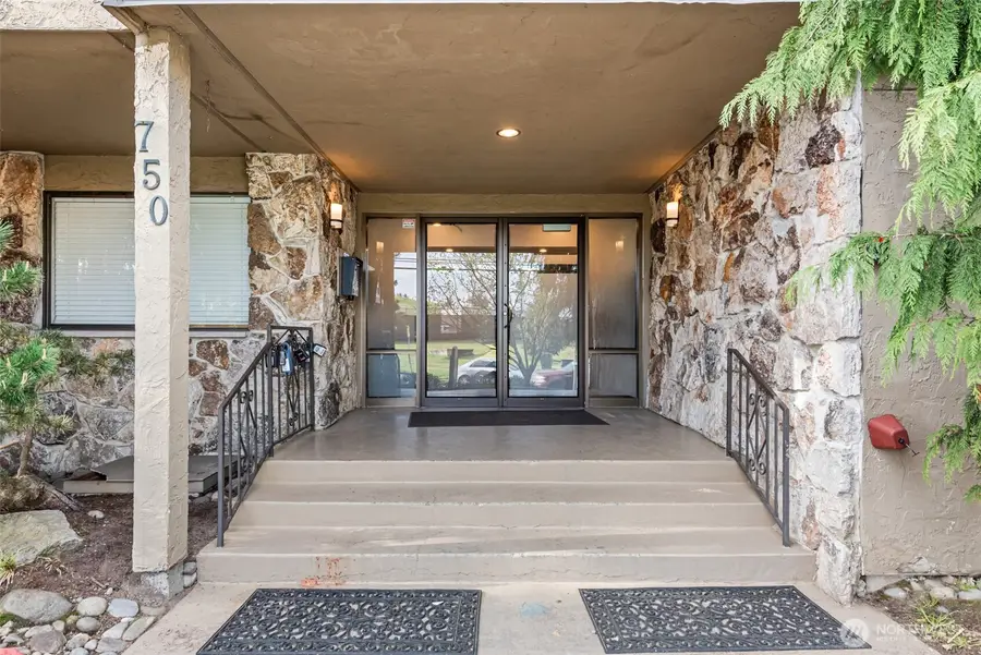 750 N 143rd Street #312, Seattle, WA 98133 - #2