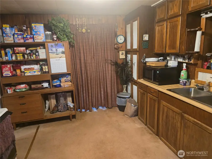 505 Hawthorne Street, Kelso, WA 98626 - #3