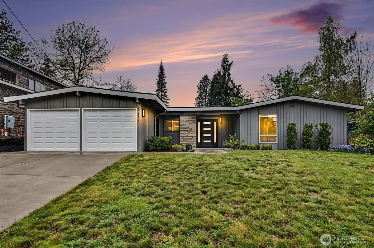 1217 150th Avenue Se, Bellevue, WA 98007 - #1