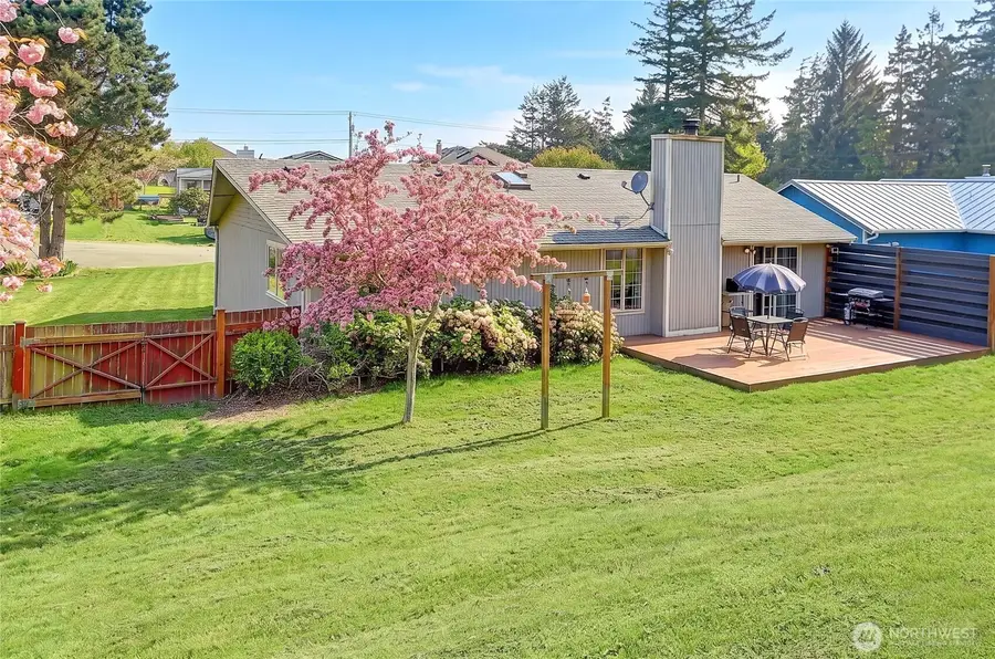 2180 Westwood Place, Oak Harbor, WA 98277 - #3