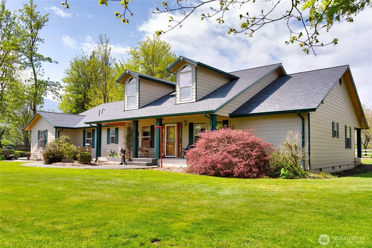 7492 Russell Road, Concrete, WA 98237 - #1
