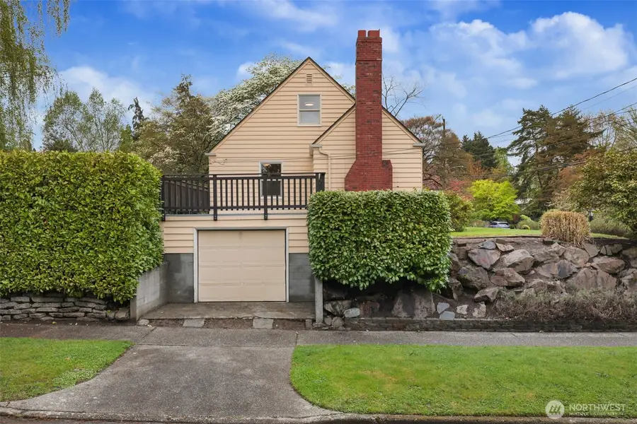 6203 39th Avenue Ne, Seattle, WA 98115 - #3