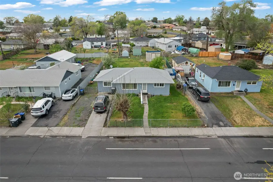 542 N Central Drive, Moses Lake, WA 98837 - #2