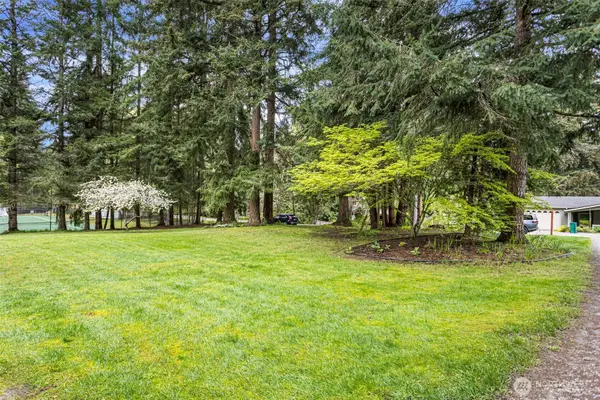 10407 206th Avenue Ne, Redmond, WA 98053