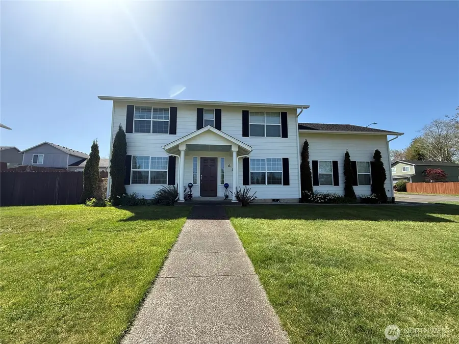 611 Andrews Avenue, Cosmopolis, WA 98537 - #2
