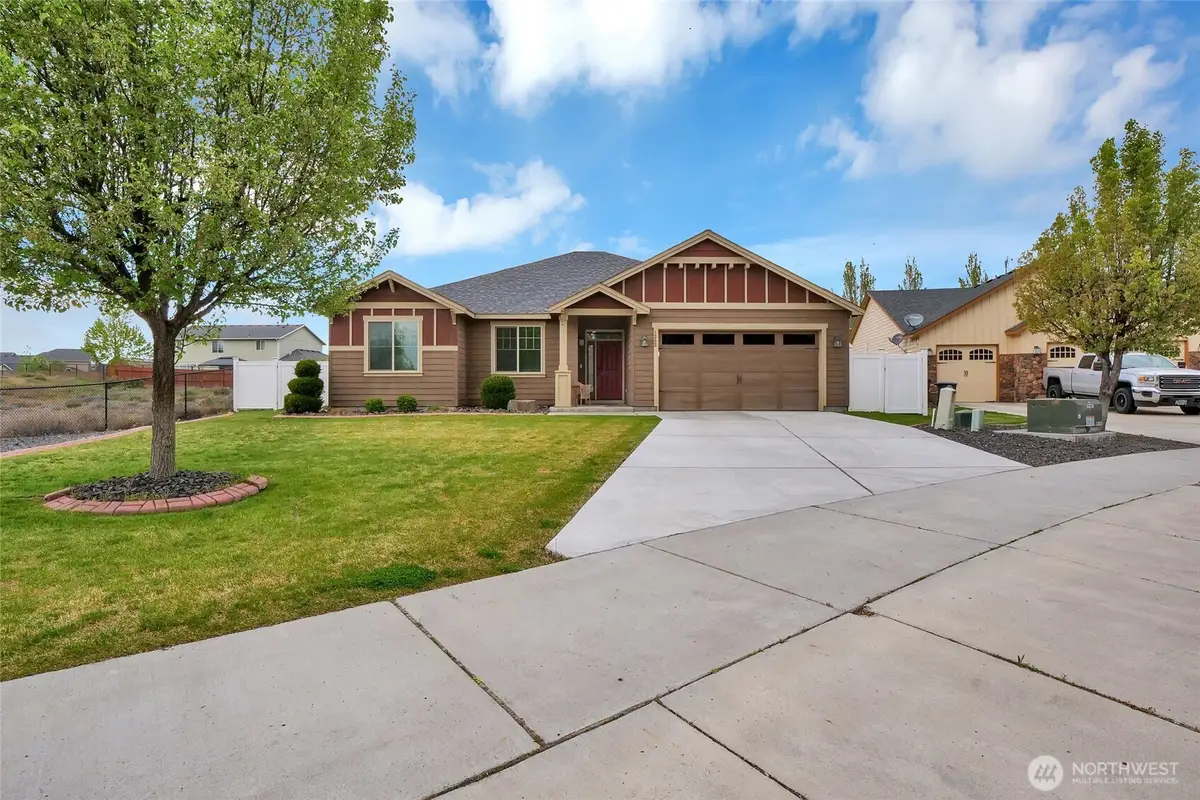 1202 Fairway Drive Ne, Moses Lake, WA 98837 - #1