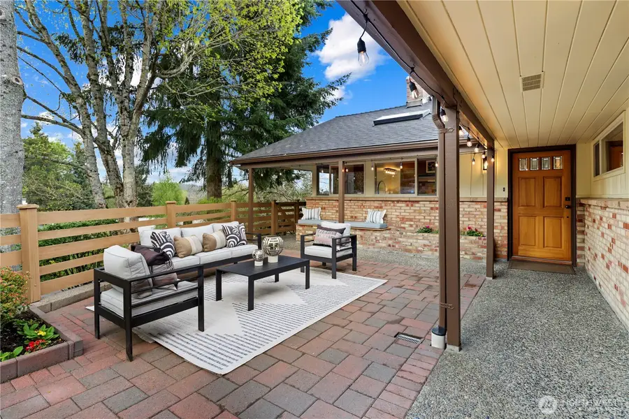 16544 34th Avenue Ne, Lake Forest Park, WA 98155 - #2