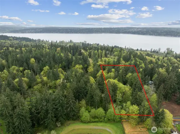 611 208th Avenue Se, Sammamish, WA 98074