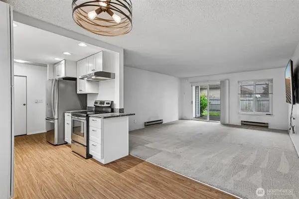 8823 Holly Drive #A102, Everett, WA 98208