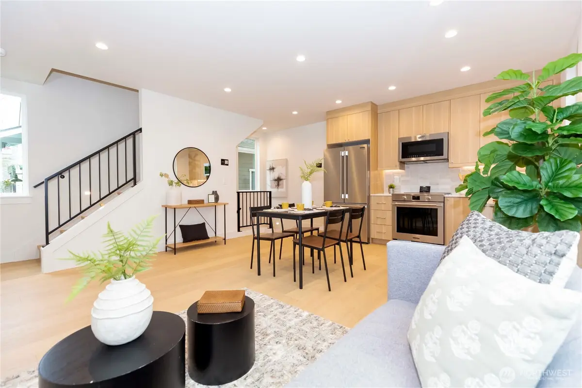 1530 25th Ave #B, Seattle, WA 98122 - #1