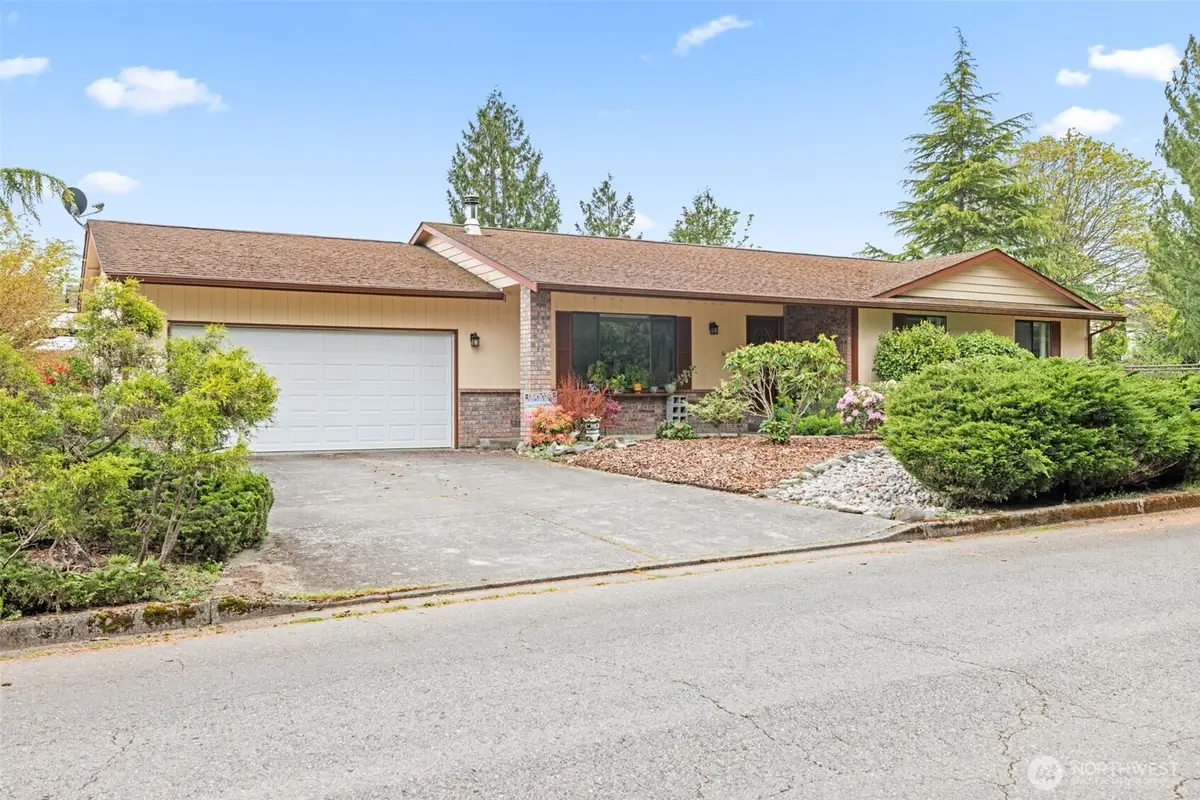 617 S E Street, Port Angeles, WA 98363 - #1
