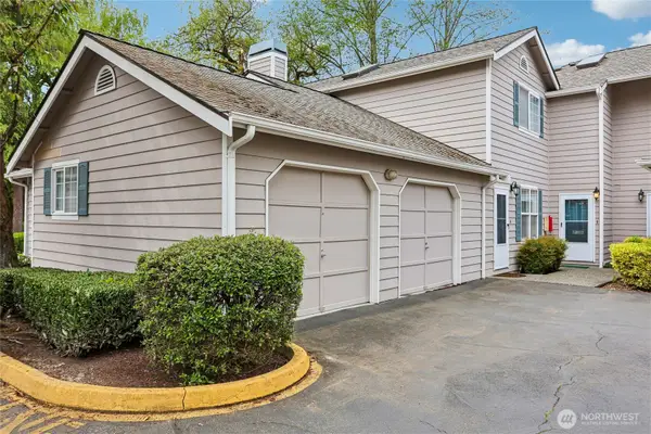 7118 NE 171st Lane, Kenmore, WA 98028