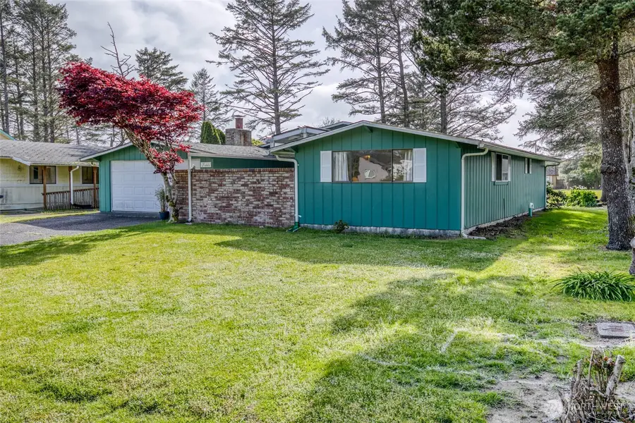 483 Dolphin Avenue Ne, Ocean Shores, WA 98569 - #2