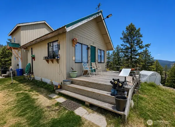 27 Mule Deer Ridge Road, Oroville, WA 98844