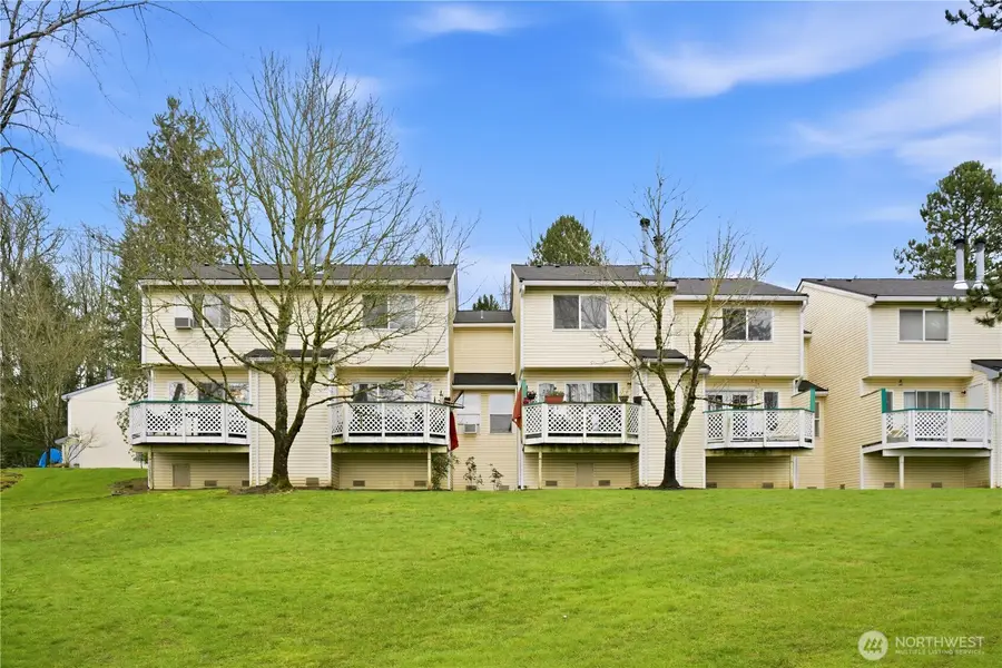833 SW Sunset Boulevard #J-51, Renton, WA 98057 - #3