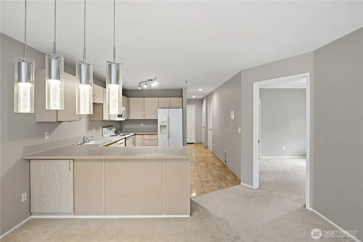 18210 73rd Avenue Ne #201, Kenmore, WA 98028 - #1