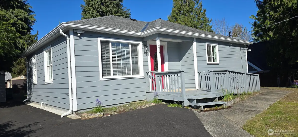 12053 70 Avenue S, Seattle, WA 98178 - #1