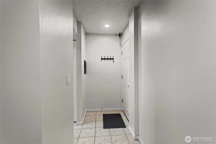 12423 NE 145th Place #B145, Kirkland, WA 98034 - #2