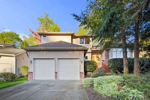 8218 126th Place Se, Newcastle, WA 98056