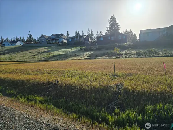 60 E Virgil Drive W #3, Allyn, WA 98524
