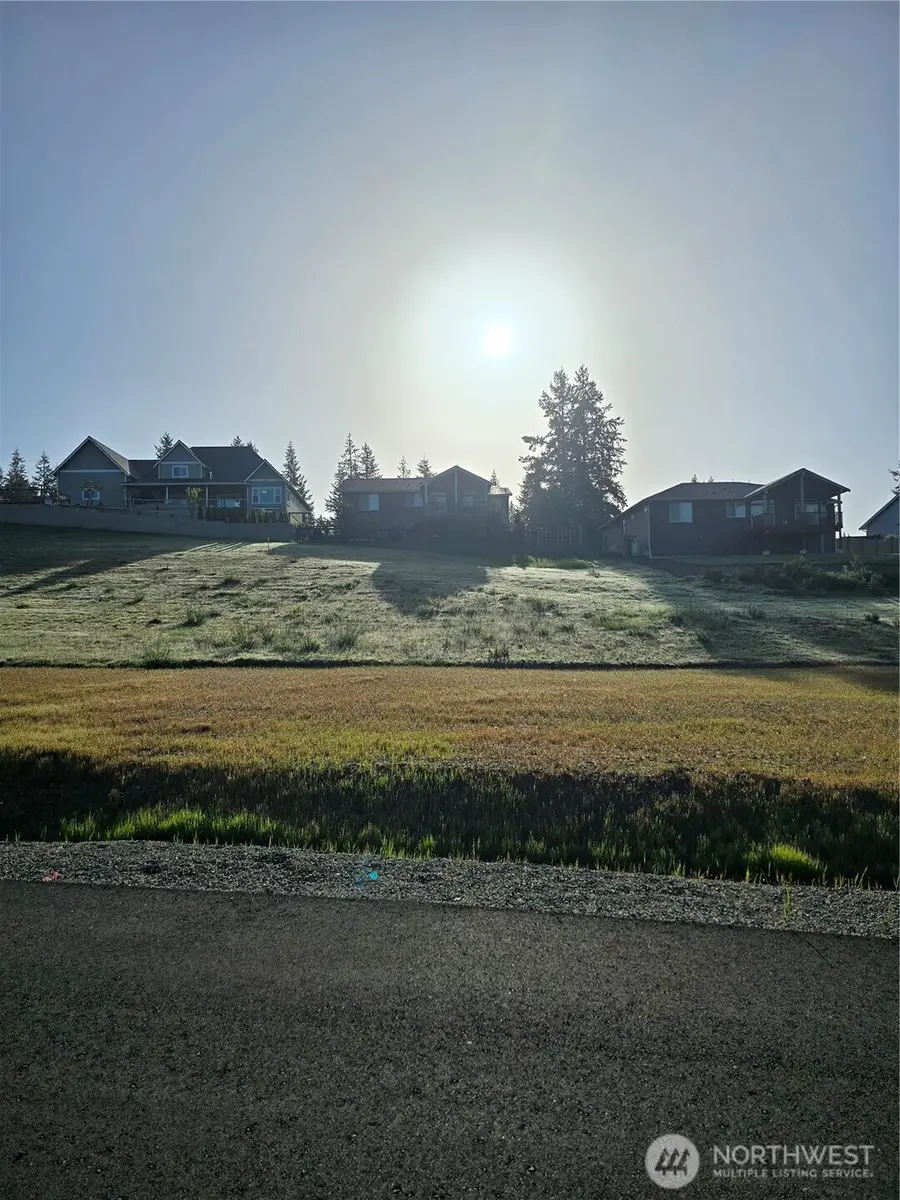 70 E Virgil Drive W #4, Allyn, WA 98524 - #2