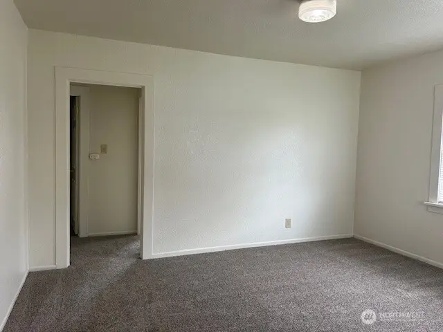 2025 46th, Longview, WA 98632 - #2