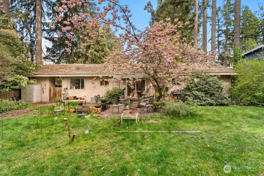 1605 153rd Avenue Se, Bellevue, WA 98007 - #3