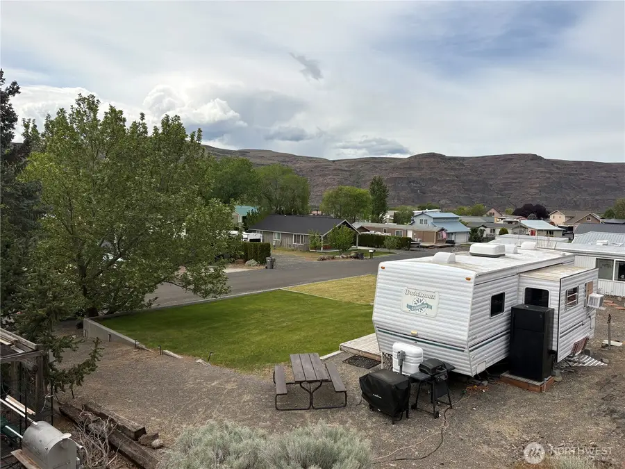 737 SW Section Avenue #4, Quincy, WA 98848 - #2