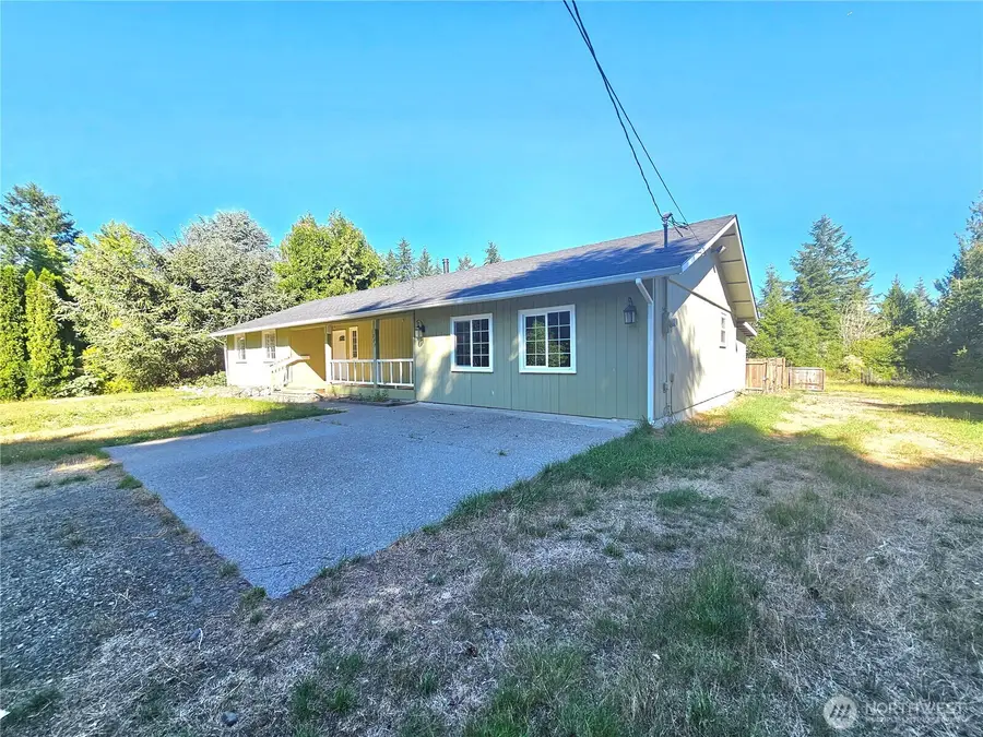 727 Tipsoo Loop S, Rainier, WA 98576 - #2
