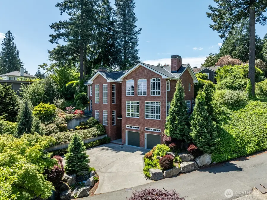 6681 NE Windermere Street, Seattle, WA 98115 - #2