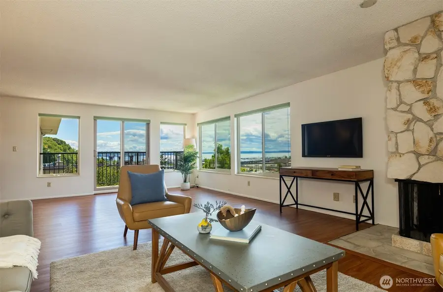 2219 13th Avenue W #5, Seattle, WA 98119 - #3