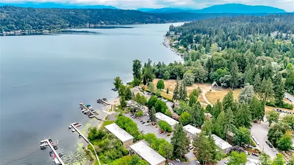 3834 175th Avenue Ne #G16, Redmond, WA 98052