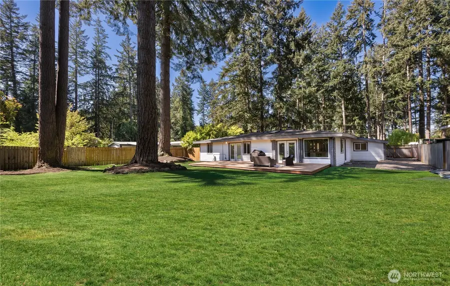 2412 160th Avenue Ne, Bellevue, WA 98008 - #2